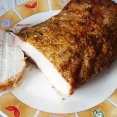 Ile piecze się schab w rękawie? Sprawdź, jak uniknąć suchości mięsa!