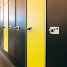 Kto może otworzyć szafkę pracownika? Poznaj swoje prawa i zasady