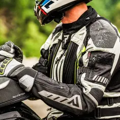 Jak dobrać kurtkę motocyklową, aby uniknąć niekomfortowej jazdy