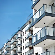 Nowoczesne balkony w Sosnowcu. Sprawdź aktualne ceny mieszkań i znajdź swój wymarzony apartament.