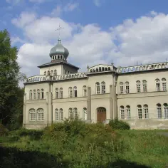 Pałac w Osieku: historia, zwiedzanie i tajemnice zabytkowej architektury