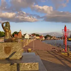 Ustka - w jakim województwie leży to urokliwe miasto nad morzem?
