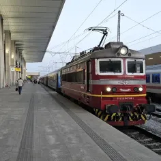 Jak dojechać do Bułgarii pociągiem - trasy, bilety i przewoźnicy w 2025
