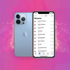 Jasnoniebieski iPhone z listą ostatnich połączeń na ekranie.