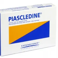 Opakowanie leku PIASCLEDINE, zawierającego frakcje oleju awokado i soi, stosowanego w leczeniu chorób stawów.
