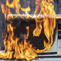 Jaką gaśnicę do elektryki wybrać, aby uniknąć kosztownych szkód?