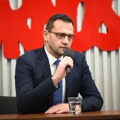 Solidarność lewica czy prawica: kontrowersje i zmiany ideologiczne