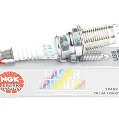 NGK IZFR6K-11S: Honda, podróbki, montaż. Czy Twój silnik na to zasługuje?