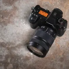 Lumix S1 vs Lumix S1R - przegląd różnic między aparatami