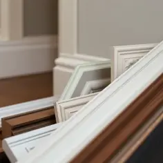 Jakie listwy przypodłogowe do płytek – uniknij najczęstszych błędów