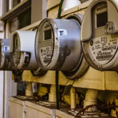  Ile zapłacisz za 1 kWh prądu? Sprawdź aktualne ceny energii elektrycznej