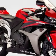 Honda CBR 600 RR - ile ma koni i jak to wpływa na osiągi?