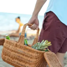 Przekąski nad wodę, które nie zepsują się w słońcu i zachwycą smakami