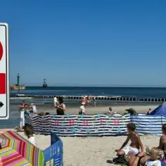 Gdzie zakaz kąpieli nad Bałtykiem? Sprawdź niebezpieczne miejsca