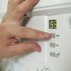 Jakiej firmy kocioł gazowy wybrać, aby uniknąć wysokich kosztów?