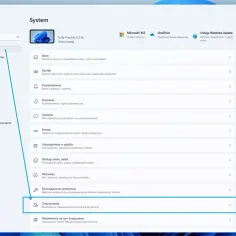 Ustawienia systemu Windows, sekcja Odzyskiwanie. Tutaj znajdziesz opcje, jak zresetować monitor lub komputer do ustawień fabrycznych.