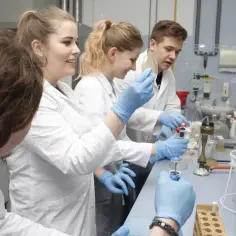 Jakie są dziedziny biologii? Poznaj główne obszary nauk biologicznych i ich zastosowania