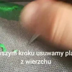 Skuteczne metody na usunięcie plasteliny z dywanu bez uszkodzeń