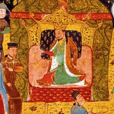 Bogaty dwór mongolski. Władca siedzi na tronie, otoczony przez dostojników w barwnych strojach.
