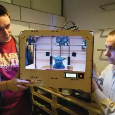 Jak druk 3D na folii zmienia świat reklamy i projektowania produktów