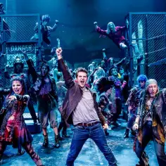 Sylwester w teatrze Roma: Nie przegap wyjątkowego musicalu We Will Rock You