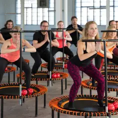 Jak złożyć trampolinę fitness w prosty sposób i uniknąć błędów