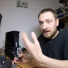 Jak podłączyć słuchawki bezprzewodowe do komputera stacjonarnego bez problemów