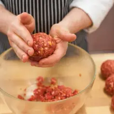 Jak zrobić kotlety do hamburgera, które będą soczyste i pyszne