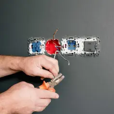 Ile punktów potrzeba na elektryka w Nowym Sączu? Sprawdź wymagania i kursy