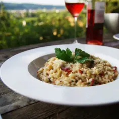 Jakie wino do risotto? Odkryj idealne parowanie dla każdej potrawy