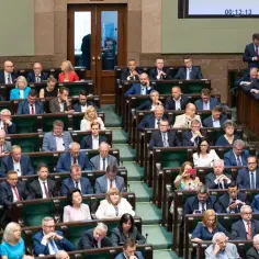 Zjednoczona prawica jakie partię – poznaj skład i zmiany ugrupowań
