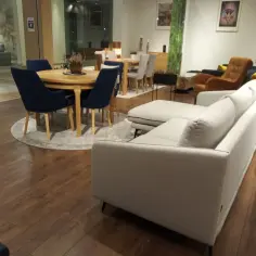 Ile osób zmieści się przy stole okrągłym 120 cm? Komfortowe rozwiązania