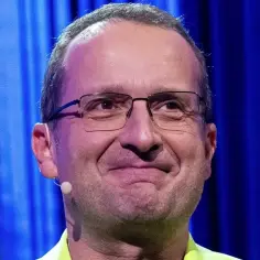 Górski kabarety: Jak Robert Górski zmienił polski świat komedii