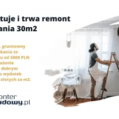 Para maluje ścianę w mieszkaniu, stojąc na drabinie.
