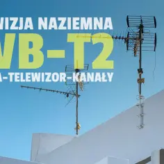 Anteny telewizyjne na dachu, symbolizujące naziemną telewizję cyfrową w Polsce i standard DVB-T2.