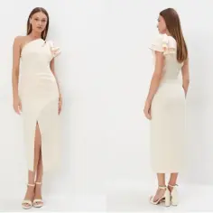 Sukienka elegancka ecru: Idealna na każdą okazję? Oto możliwości!