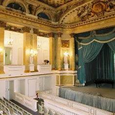 Miesięcznik teatr – historia, recenzje i wpływ na kulturę w Polsce