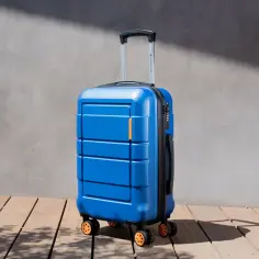 Czego nie można przewozić w bagażu rejestrowanym Wizz Air? Sprawdź limity i uniknij problemów!