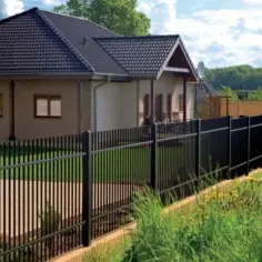 Z czego ogrodzenie? Odkryj najlepsze materiały i ich właściwości