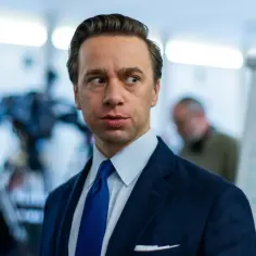 Krzysztof Bosak nie ma dyplomu Collegium Humanum - prawda czy mit?