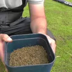 Jak przygotować pellet do metody, aby skutecznie przyciągnąć ryby