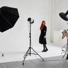 Ile kosztuje godzina pracy fotografa? Poznaj zaskakujące stawki!