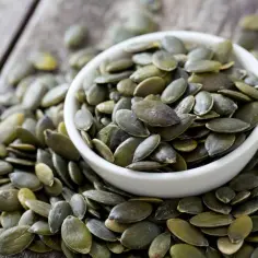 Dynia pestki – naturalne produkty bogate w cynk. Tabela zawartości cynku w pestkach dyni.