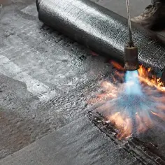 Papa czy folia na chudziak – który materiał izolacyjny jest lepszy dla wylewki?