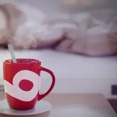 Jak zasnąć po kawie - skuteczne sposoby na szybkie zaśnięcie