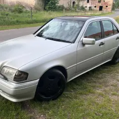 Mercedes-Benz C-Class W202: kluczowe informacje, specyfikacje i opinie