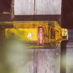 Najlepsze drinki z wódką pigwową, które zaskoczą Twoich gości