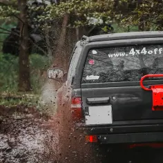 Gdzie poczuć dreszczyk off-roadu w Krakowie? Trasy dla adrenaliny