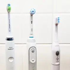Szczoteczka soniczna Philips czy Xiaomi – która naprawdę jest lepsza?