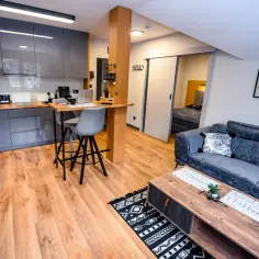 Apartament typu deluxe co to znaczy? Cechy i luksusowe udogodnienia